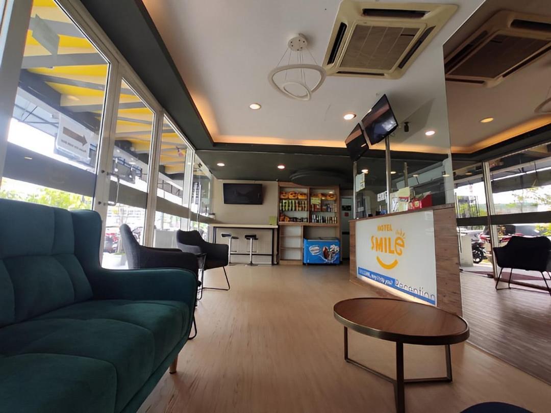 Smile Hotel C180 Cheras Selatan Eksteriør bilde